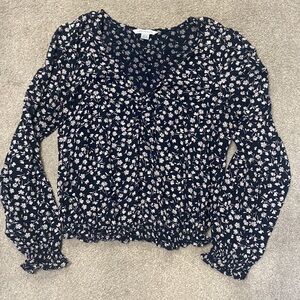 American Eagle Black Floral Long Sleeve V Neck Blouse Size M